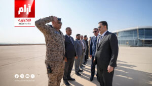رئيس الوزراء محمد شياع السوداني يصل إلى ذي قار لإطلاق ومتابعة مشاريع خدمية وتنموية جديدة رئيس الوزراء محمد شياع السوداني يصل إلى ذي قار لإطلاق ومتابعة مشاريع خدمية وتنموية جديدة