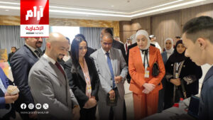 قصة إصرار وابتكار.. طالب عراقي يحوّل معاناته الصحية إلى مشاريع تقنية تخدم ذوي الهمم