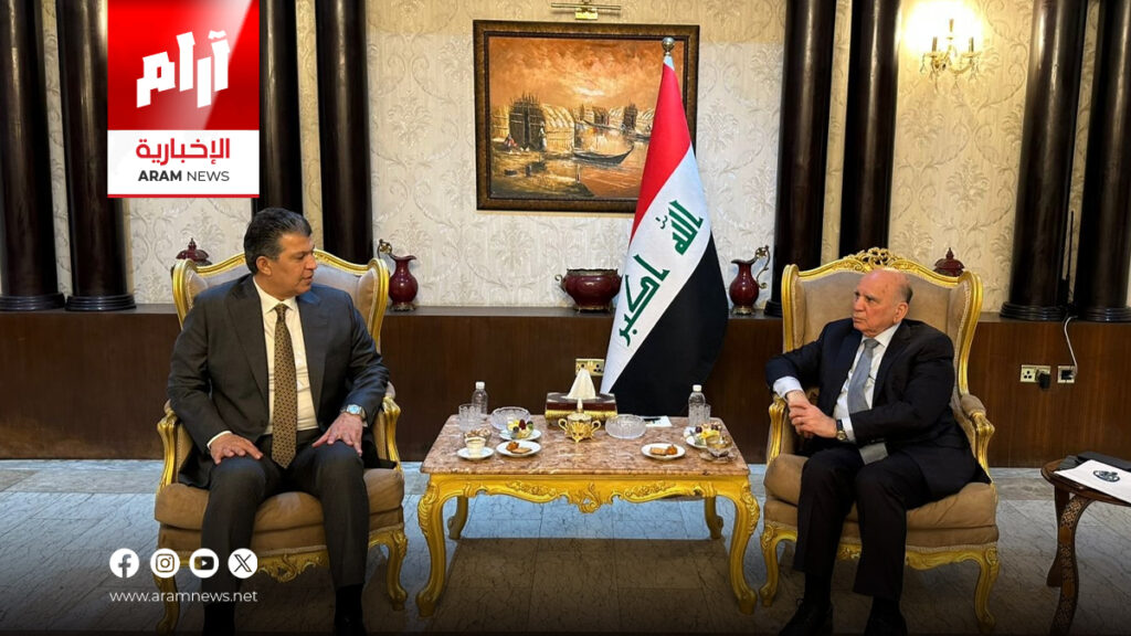 وزير الخارجية يشيد بدور شبكة الإعلام في دعم الخطاب الوطني